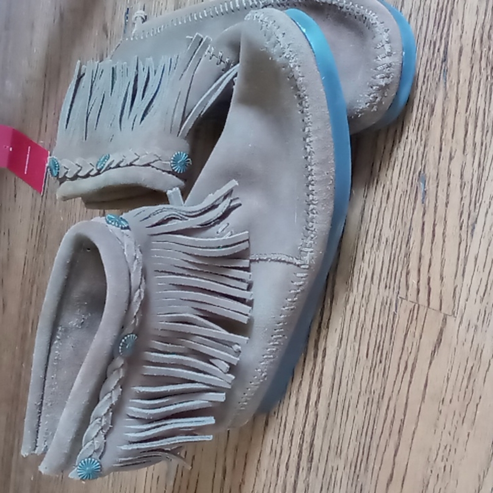 Minnetonka Booties